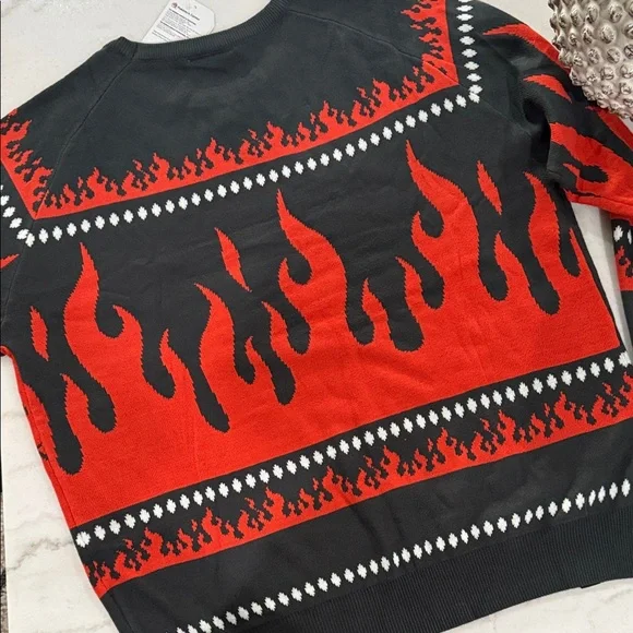 Pokémon Men’s Christmas Sweater - Picture 5 of 5